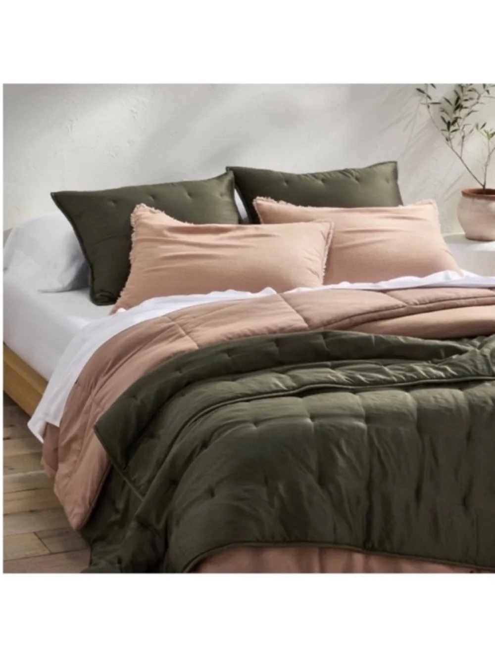 NWT Full/Queen Rayon from Bamboo Quilt Dark Olive Green - Casaluna
